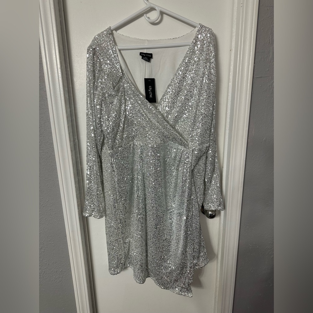 City chic sparkle dress